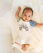 Load image into Gallery viewer, Bébé Clayton Farm Scene SS Romper