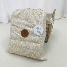 Load image into Gallery viewer, Cuddle Bug & Co Padded Waterproof Playmat