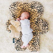 Load image into Gallery viewer, FLATOUTbear Rug