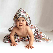 Load image into Gallery viewer, Snuggle Hunny Organic Hooded Baby Towel