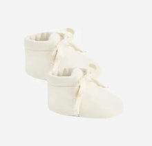 Load image into Gallery viewer, Quincy Mae Baby Booties || Assorted