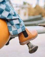 Load image into Gallery viewer, Walnut Fenix Boot | Tan