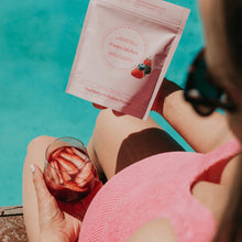 Load image into Gallery viewer, franjos kitchen Motherhood Hydration Powder | Mixed Berry