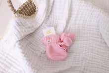 Load image into Gallery viewer, confetti kidz Knitted Booties | Pink Pom Poms