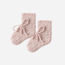 Load image into Gallery viewer, Quincy Mae Knit Booties || Rose Speckle