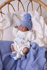 confetti kidz Knitted Booties | Snow + Blue Pom Poms