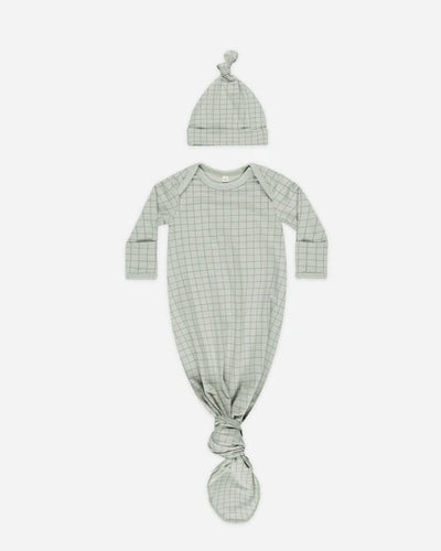 Quincy Mae Knotted Baby Gown + Hat Set || Sage Grid