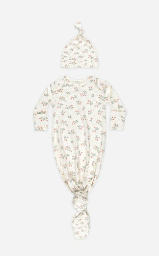 Quincy Mae Knotted Baby Gown + Hat Set || Strawberries