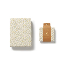 Load image into Gallery viewer, wilson + frenchy Organic Bassinet Sheet | Lemon Leaf