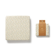 Load image into Gallery viewer, wilson + frenchy Organic Cot Sheet | Lemon Leaf