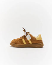 Load image into Gallery viewer, Walnut Luca Sneaker | Tan
