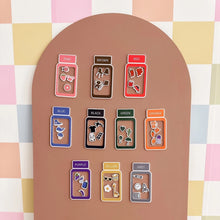 Load image into Gallery viewer, SmartyPals Magnetic PlayWall | Clay