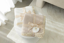 Load image into Gallery viewer, confetti kidz Classic Muslin Blanket | White