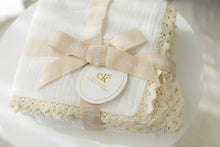 Load image into Gallery viewer, confetti kidz Classic Muslin Blanket | White