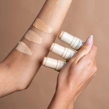 Load image into Gallery viewer, Avocado Zinc SPF 50 Natural Concealer