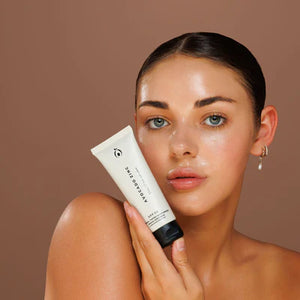 Avocado Zinc Natural Tinted Moisturiser SPF 50