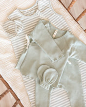Load image into Gallery viewer, Quincy Mae No Scratch Mittens Set || Sage Stripe + Sage