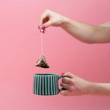 Load image into Gallery viewer, Franjos Kitchen Raspberry Leaf Mama Tea