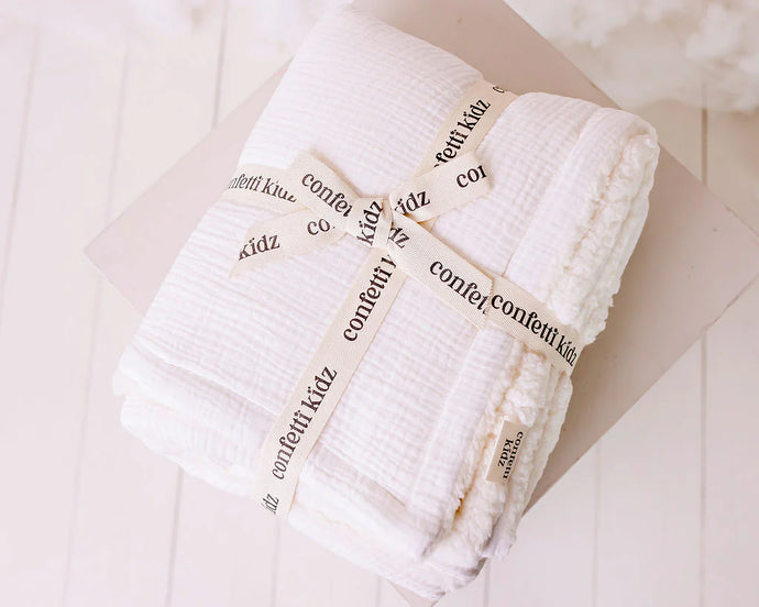 confetti kidz Sherpa Blanket | Classic White