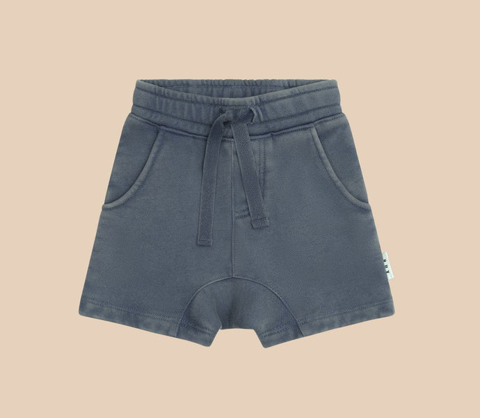 HUXBABY Slouch Short Washed Navy