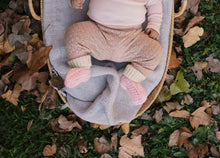 Load image into Gallery viewer, Springbud 100% Merino Booties | Pink