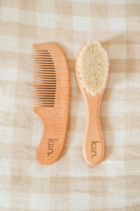 kiin. Wooden Baby Brush + Comb Set