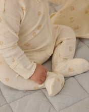 Load image into Gallery viewer, Quincy Mae Zip Long Sleeve Sleeper Footie || Chicks
