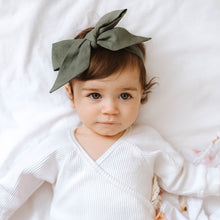 Load image into Gallery viewer, Snuggle Hunny Kids Linen Bow Pre Tied Headband Wrap