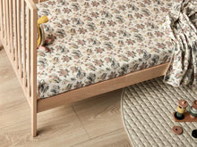 Load image into Gallery viewer, wilson + frenchy Organic Bassinet Sheet